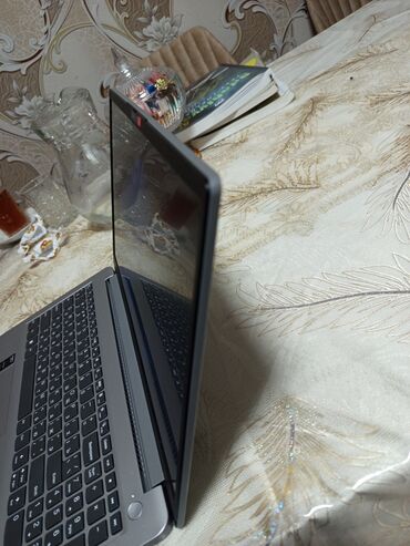 Lenovo: Lenovo noutbuk – orijinal qutuda real alıcıya 100 manatdan çox endirim -da lalafo.az — 12 Lenovo: Lenovo noutbuk – orijinal qutuda real alıcıya 100 manatdan çox endirim — 12