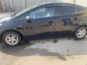 qosqular satisi: Toyota Prius: 1.8 l | 2010 il — 2