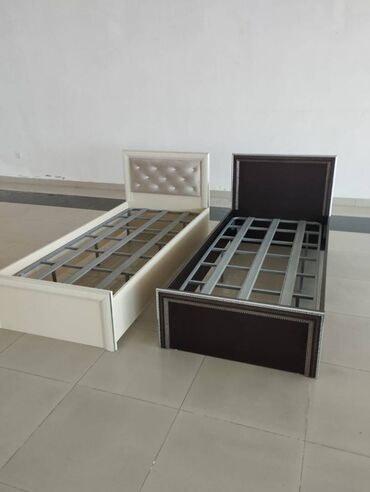 Мебель: Односпальная кровать