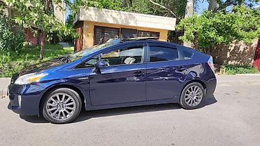 приус 2015 года: Toyota Prius: 2015 г., 1.8 л, Вариатор, Гибрид, Хэтчбэк — 2
