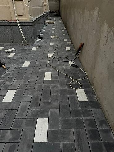 Тротуарная плитка: Тротуарная плитка наборная «Квартет» (серо-белая) Описание: - — 7