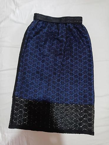 torba givenchy: Elegantna ženska kombinacija: crna čipkana bluza + suknja u — 4