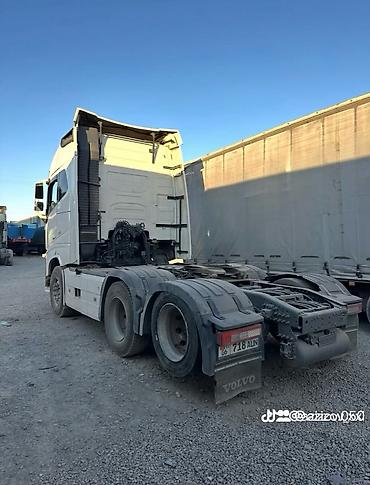 krone sd: Тягач, Volvo, 2015 г., Тентованный — 2