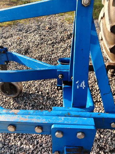 Traktorlar: Satlir 4 k 14 luk unlu marka kotan təzə kimdi unvan Şirvan qiymət 2300 — 7