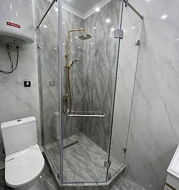 Изготовление стеклянных душевых перегородок. Прозрачное, матовое и
