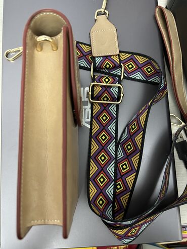 модная сумка: Сумка бренд-в Кыргызстане нет такой сумки модная сумка поместиться