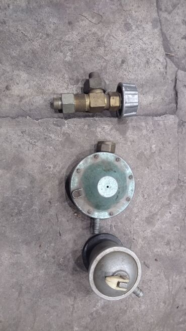 Шланги для газовых баллонов: Продаётся редукторы на балон цена за 400 сом за штуку горелка — 8