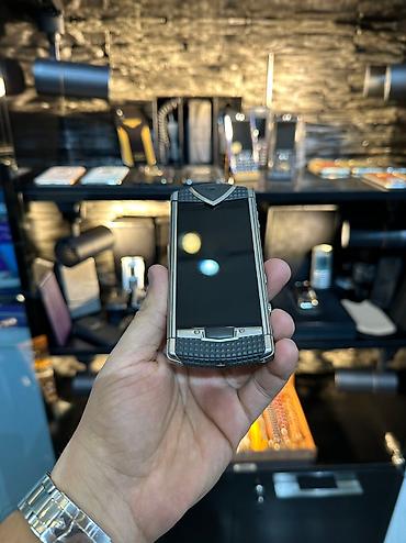 işdənmiş telefonlar: Vertu Constellation, rəng - Boz, Barmaq izi — 1