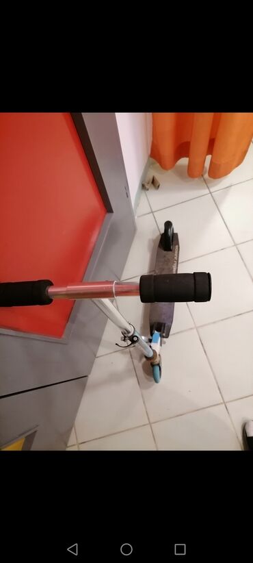 Trotineti, skejtbordovi i hoverbordovi: Trotinet za dete rasklapajući na 2 točkića silikonska. plavi — 7