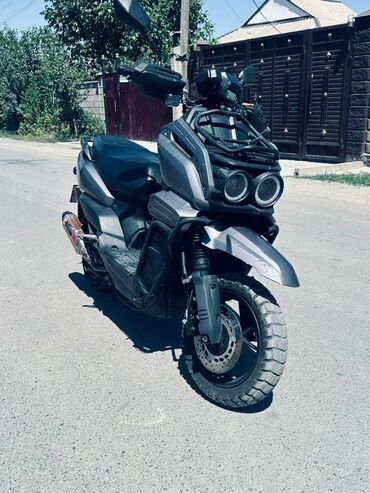 купить бу электромотоцикл: Скутер Tank, 150 куб. см, Бензин, Б/у