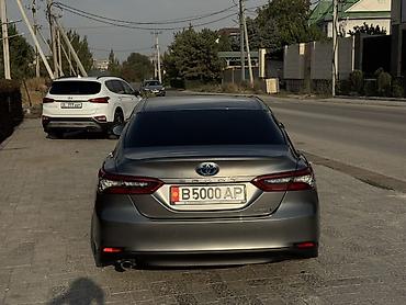 значок форестер: Toyota Camry: 2022 г., 2.5 л, Автомат, Гибрид, Седан — 5