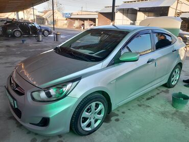 Hyundai: Hyundai Solaris: 2011 г., 1.4 л, Механика, Бензин