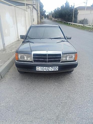 mercedes 180 b: Mercedes-Benz 190: 0.2 l | 1988 il Sedan — 3