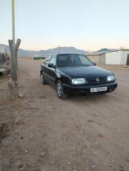 купить двигатель на мотоцикл минск бу: Volkswagen Vento: 1992 г., 1.8 л, Механика, Бензин, Седан