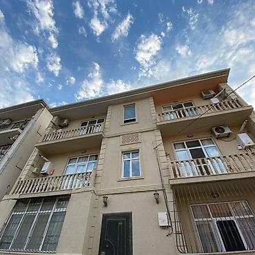 Mənzillər: Qaraçuxur qəs., 2 otaqlı, Yeni tikili, m. Neftçilər, 53 kv. m — 1