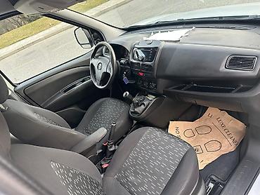 elantra 2015: Opel Combo: 1.3 l | 2015 il 176000 km Van body type — 9