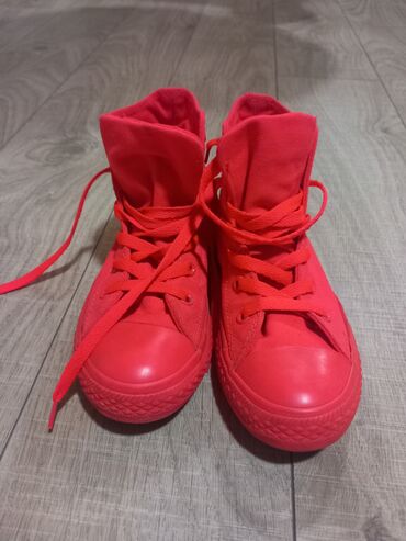 air jordan patike za decu: Converse, Size - 32