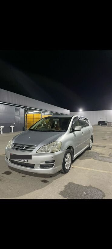 продам срочно машину: Toyota Ipsum: 2004 г., 2.4 л, Автомат, Бензин, Минивэн