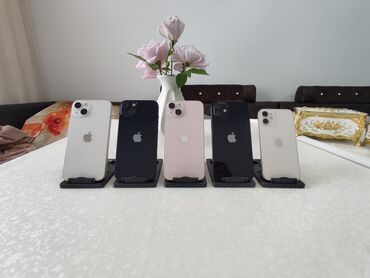 Apple iPhone: IPhone 13, Б/у, 256 ГБ, Розовый, Зарядное устройство, Кабель, 88 %