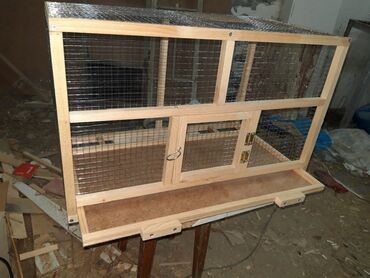 Qəfəslər: Taxta quş qəfəsi – ikixanalı model Xüsusiyyətlər: - Material: təbii — 13