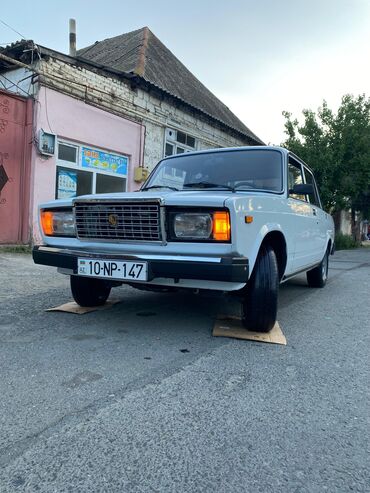 avto cadir: VAZ (LADA) 2107: 1.6 l | 2007 il Sedan
