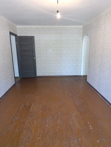 дом квартира жалал абад: 2 комнаты, 5 м², 105 серия, 1 этаж, ПСО (под самоотделку)