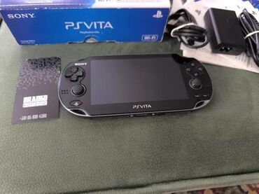 PS Vita (Sony Playstation Vita): Prodajem Sony Playstation VITA konzolu. Model 1004 sa odlicnim OLED — 2