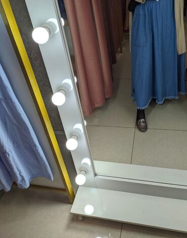 джинсовый блейзер in Кыргызстан | КОСТЮМЫ: Джинсовая юбка. Отлично подойдёт для прогулок. Удобные карманы
