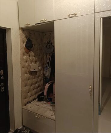 Шкафы: Распашной, 4 двери Прямой шкаф, Шкаф в прихожей