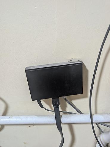 led: LED-телевизор с настенным креплением + IPTV-приставка Комплектация и — 4