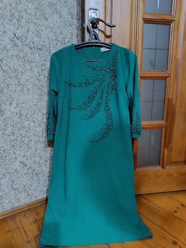 Ziyafət donları: Ziyafət donu, Midi, 4XL (EU 48)
