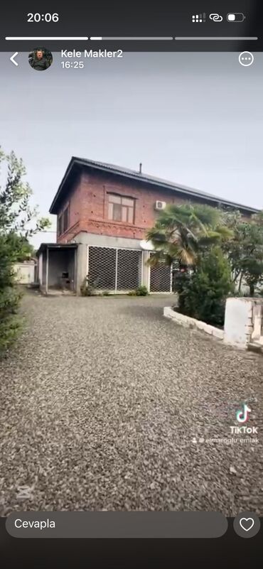 загородный дом с гаражом: Satılır: iki mərtəbəli həyət evi - Ümumi görünüş: Kərpic fasadlı