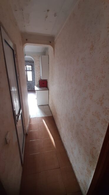 Uzunmüddətli kirayə mənzillər: Bileceride ploşada yaxin 300 nömreli mektebe yaxin 5/1 mertebesinde 2 — 7