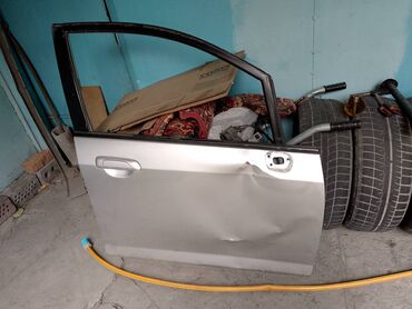 авто замок на машину: Дверь Передняя правая Honda