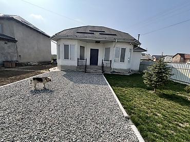 Долгосрочная аренда домов: 90 м², 3 комнаты, Утепленный, Бронированные двери, Видеонаблюдение — 1