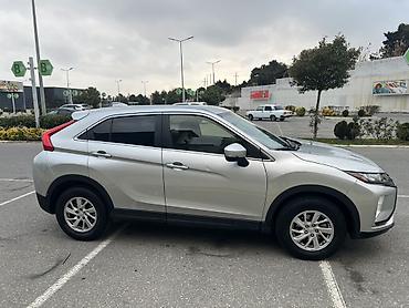 mini cross: Mitsubishi Eclipse Cross – gümüş rəngli kompakt krossover. Texniki və — 3