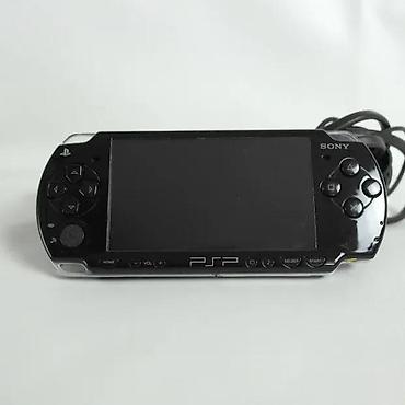 second hand shop electronics: Sređen tekst: Sony PSP konzola, odlično očuvana sa manjim tragovima — 6