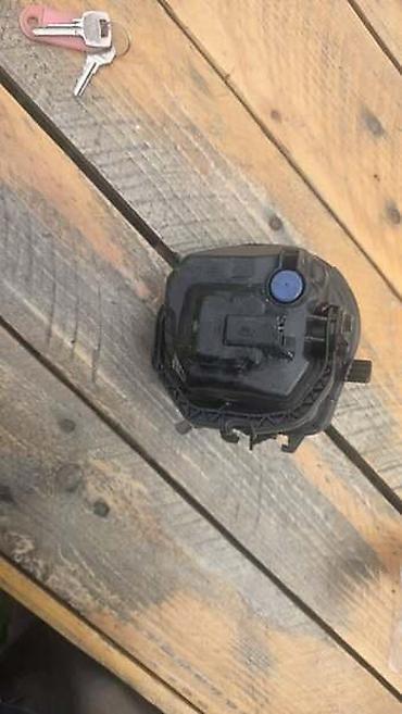bagi prodaja: MAGLENKA F39 DESNA ZA BMW X2 | BMW x2 f38 desna maglenka staklo — 5