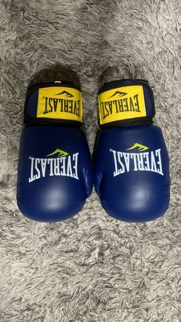 спортивные трусы: Боксерские перчатки Everlast (синего цвета) - Тип: тренировочные