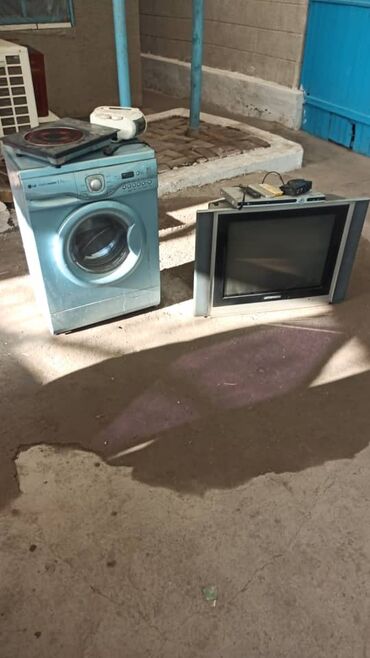 нерабочая стиральная машина: Стиральная машина LG, Б/у, Автомат, До 5 кг, Полноразмерная