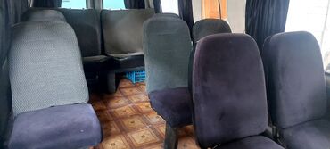 QAZ: QAZ GAZel: 3 l | 1997 il 20909 km Mikroavtobus — 7