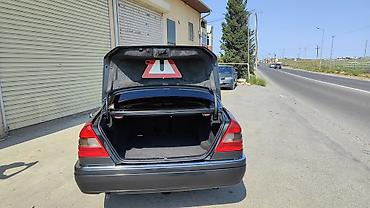 spoiler satisi: Mercedes-Benz C 200: 2 l | 1995 il Sedan — 8