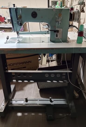 продать швейную машинку: Şəkildə gördüyünüz tikiş maşınları,averlok,maniken,ütü hər biri