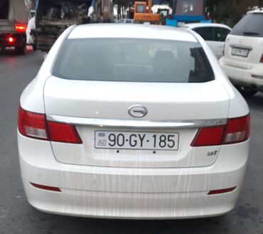 Hyundai: Hyundai : 1.8 l | 2015 il Sedan — 5