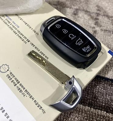 открыто: Смарт-ключ Hyundai с выкидным механическим лезвием Торг небольшой — 4