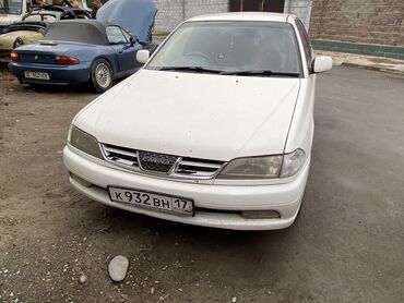 Toyota: Toyota Carina: 1999 г., 1.5 л, Механика, Бензин, Седан