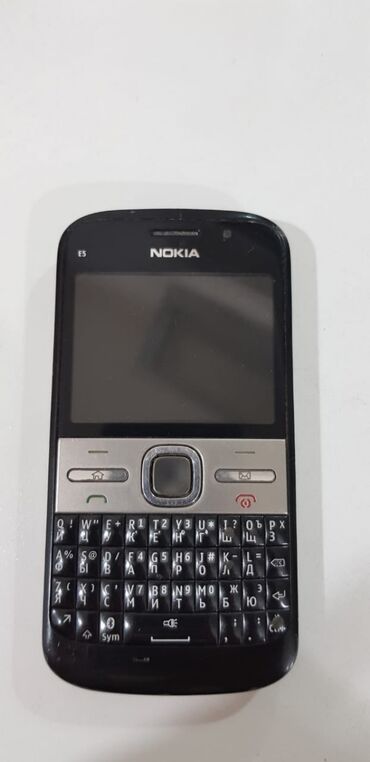 nokia e5: Nokia E5 | İşlənmiş | 4 GB | rəng - Gümüşü | Düyməli