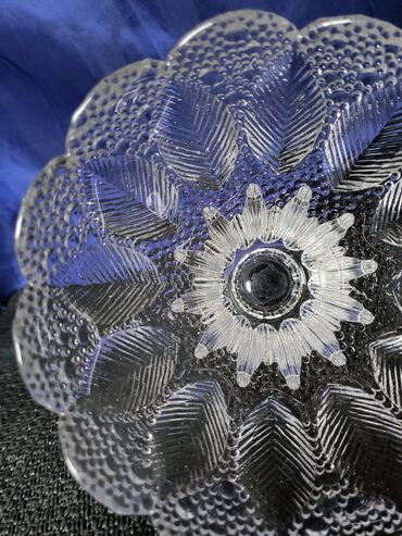 Činije: Bombonijera nova kristal,led kristal nemacka 80te na lalafo.rs — 8 Činije: Bombonijera nova kristal,led kristal nemacka 80te — 8