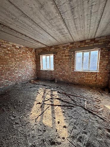 Продажа коттеджей и домов: 🔥 СРОЧНО-СРОЧНО ПРОДАЁТСЯ ДОМ С УЧАСТКОМ! 📍 г. Каракол, ул. Элебаева — 8