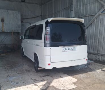 самая дорогая машина в кыргызстане: Honda Stepwgn: 2004 г., 2 л, Автомат, Бензин, Минивэн